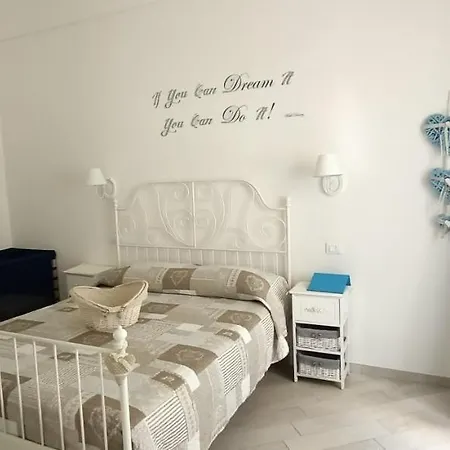 Romantico Rifugio גוארדיאגרלה
