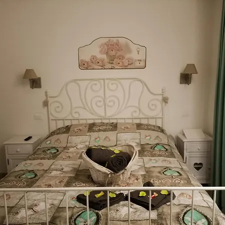 Romantico Rifugio גוארדיאגרלה